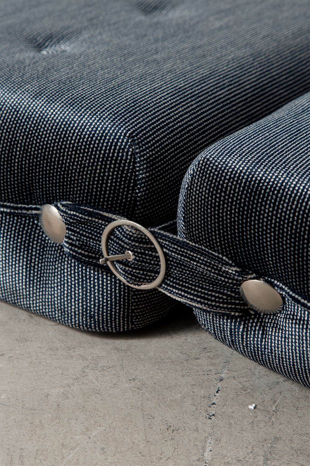 Vintage Sofa in Wood , Metal and Velvet