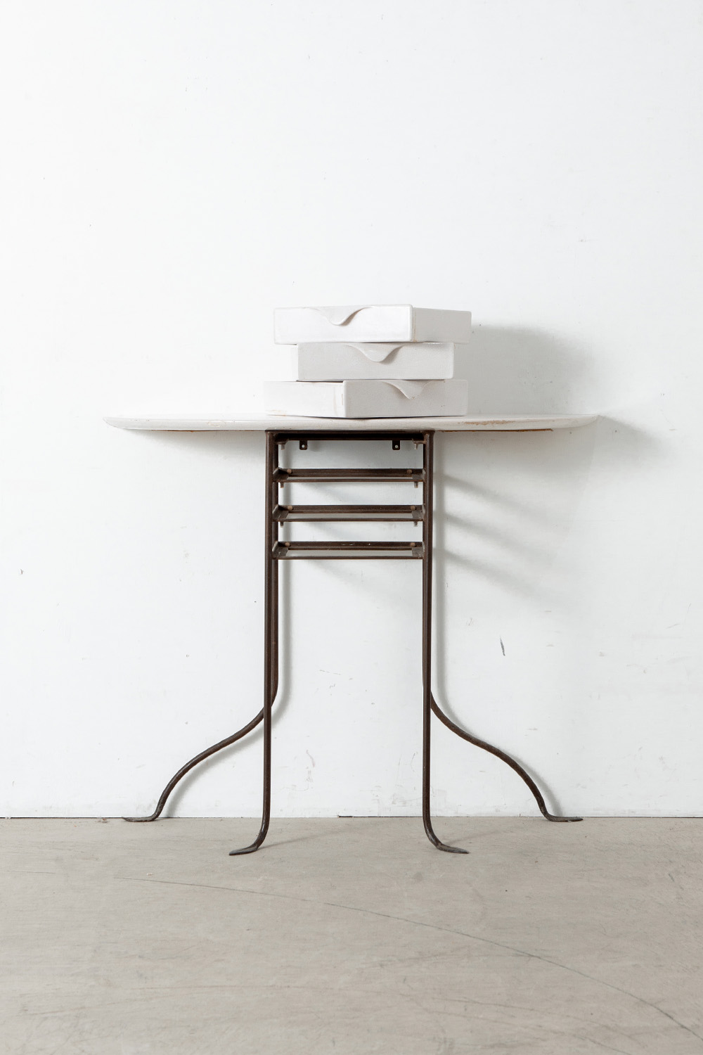 Console Table in Ceramic and Steel