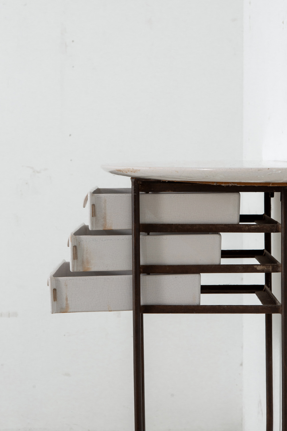 Console Table in Ceramic and Steel