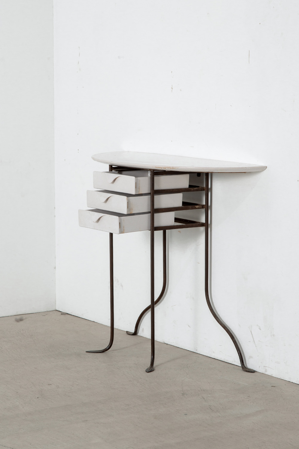 Console Table in Ceramic and Steel