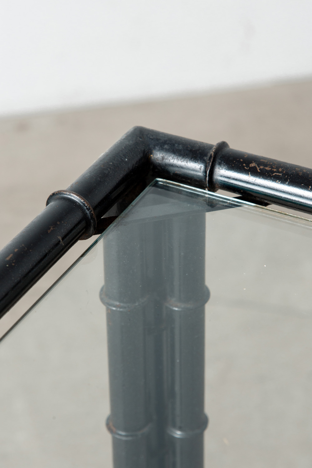 Console Table in Glass and Black