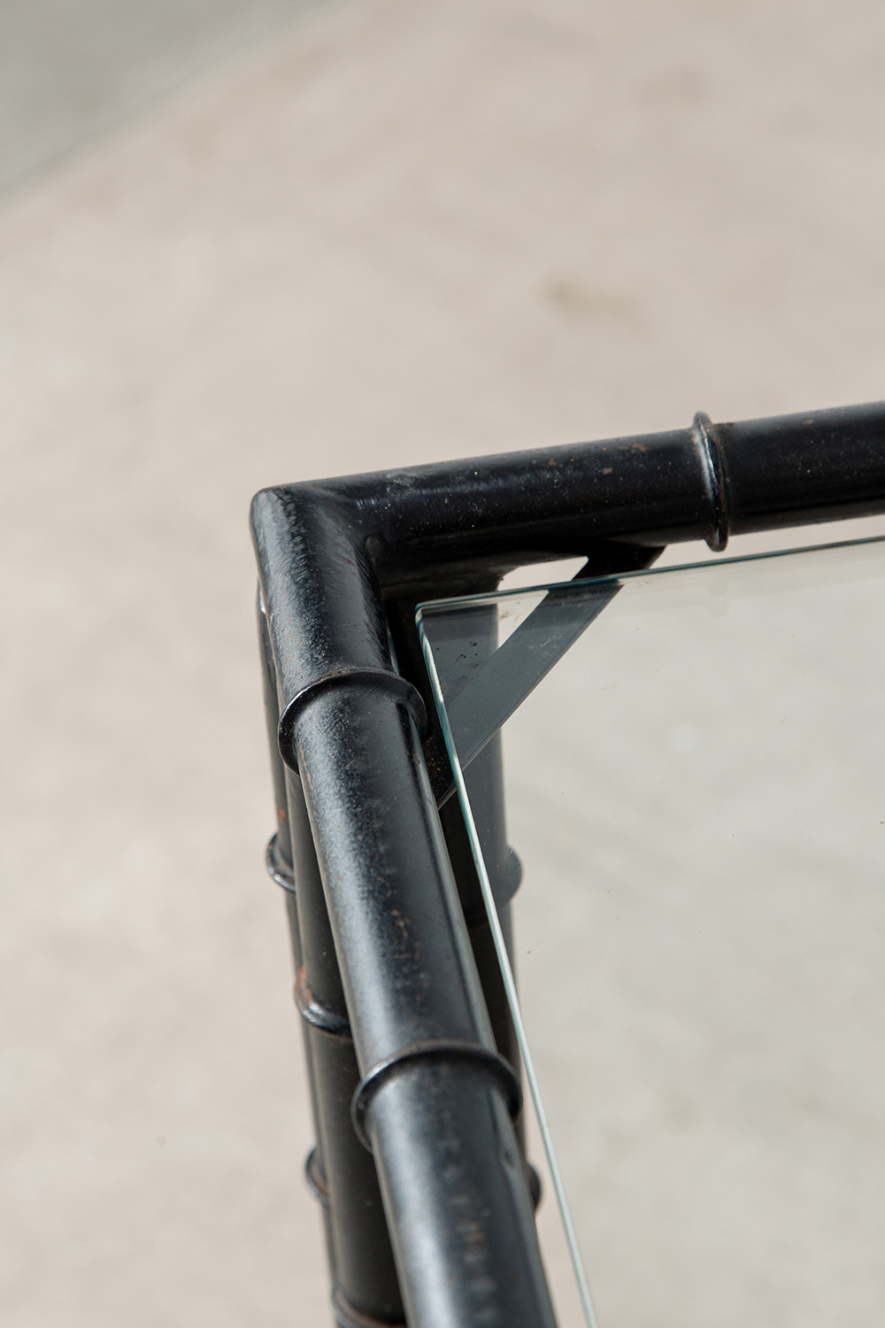 Console Table in Glass and Black