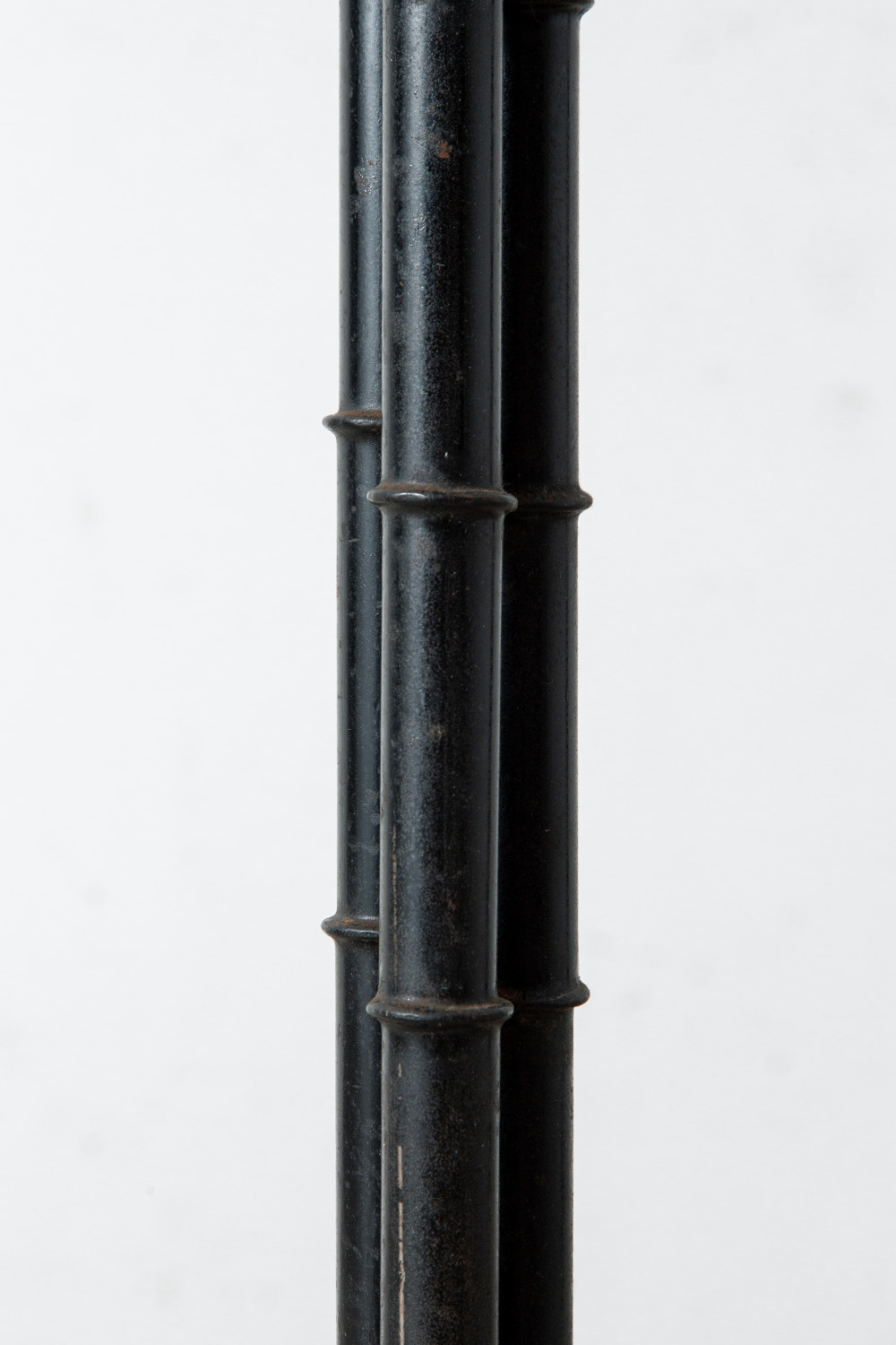 Console Table in Glass and Black