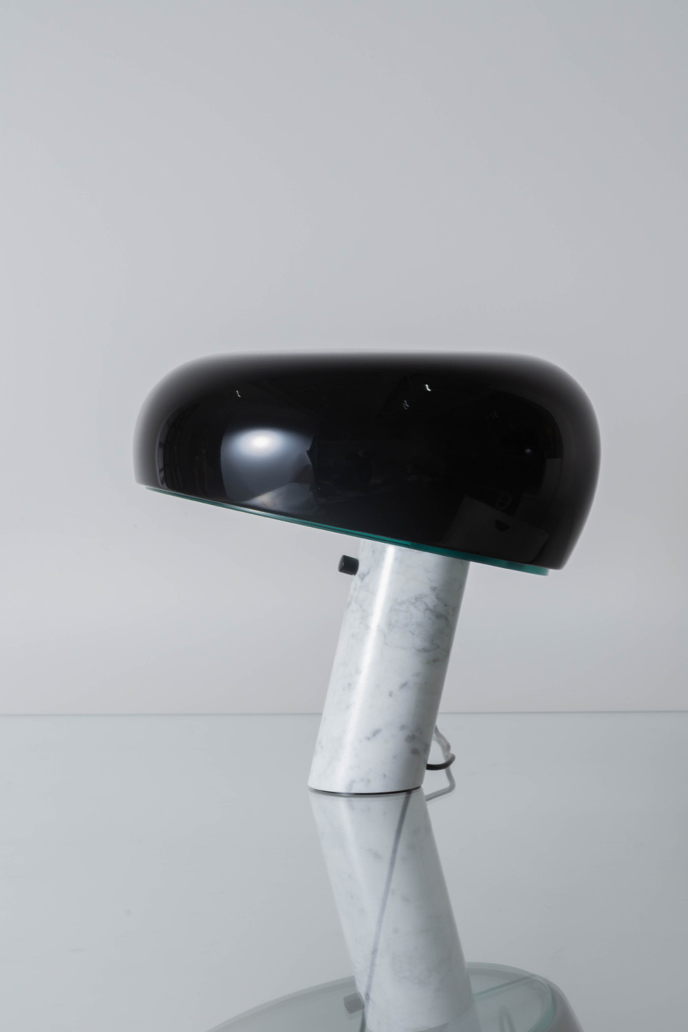 SNOOPY Table Lamp,Achille & Pier Giacomo Castiglioni,アキッレ&ピエル・ジャコモ・カスティリオーニ,清澄白河,Antique,Vintage,Interior Design,topso,stoop,アンティーク,ビンテージ,ヴィンテージ,家具,雑貨,インテリア,店舗什器,設計,インテリアデザイン,内装,什器,店舗設計,ギャラリー,デザイナーズ家具,ショールーム,照明,FLOS,フロス