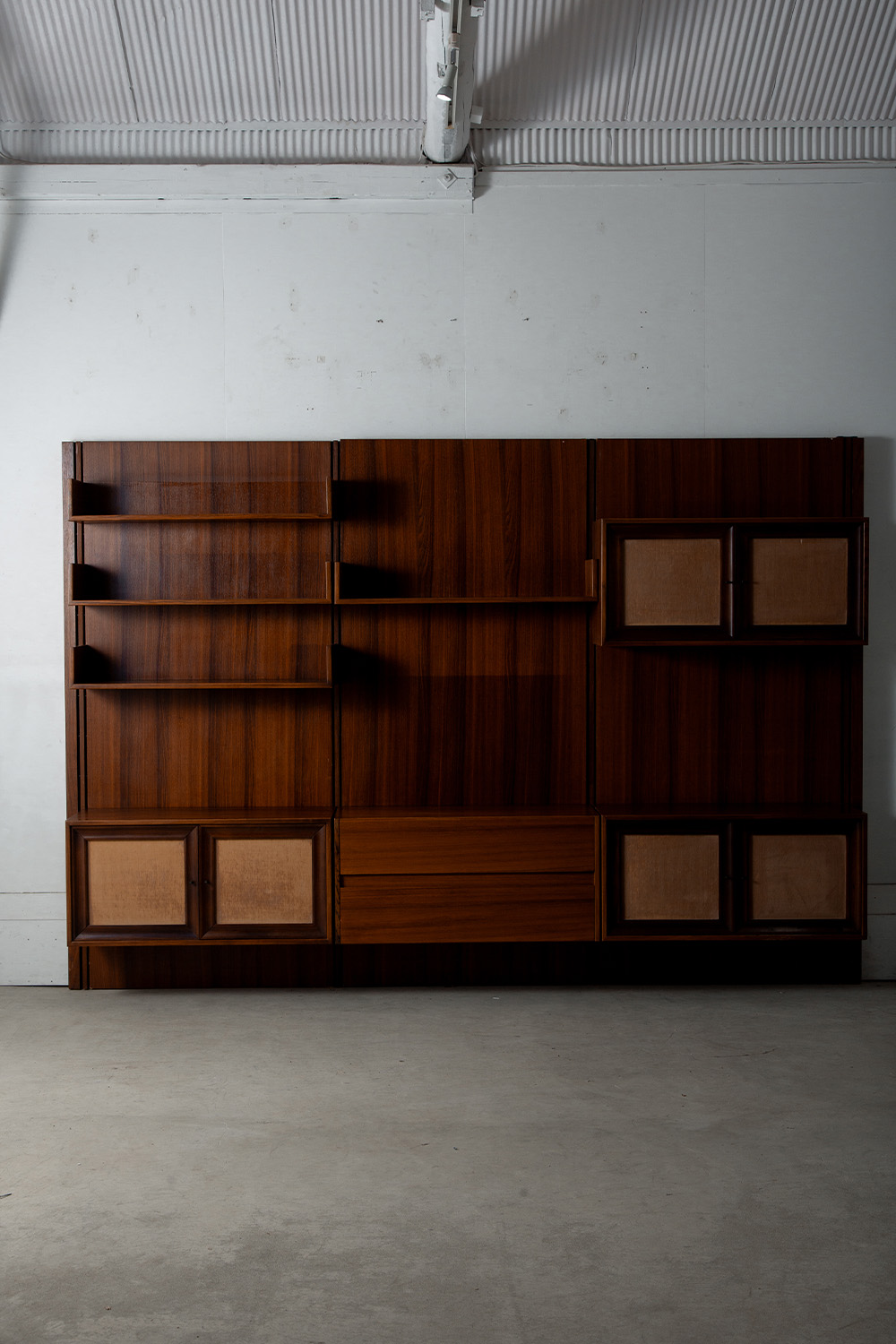 stoop | Italian Wall Shelf in Wood and Steel