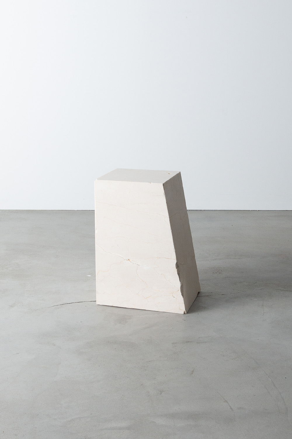 Side Table Z by AtMa inc. in Crema Marfil
