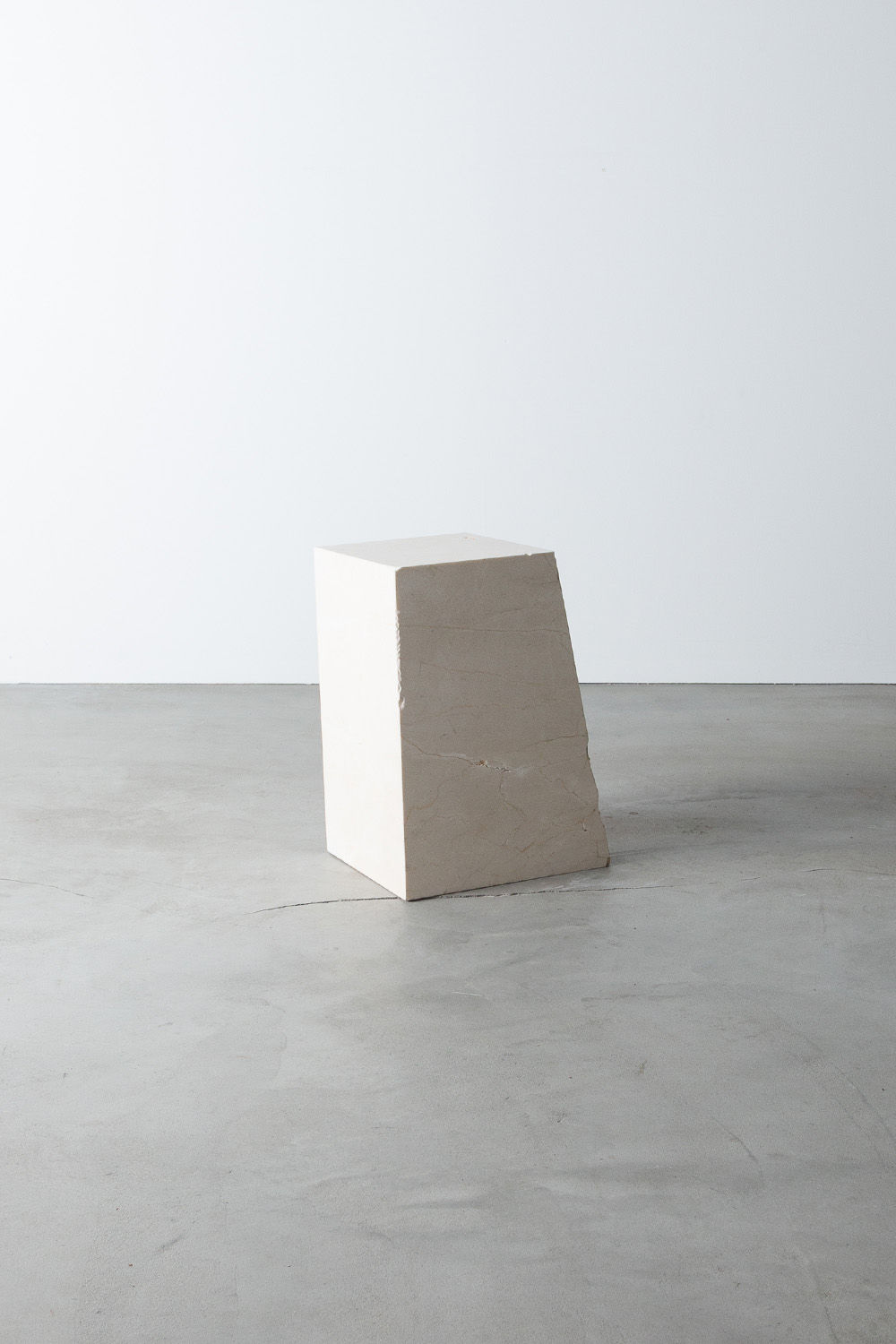 Side Table Z by AtMa inc. in Crema Marfil