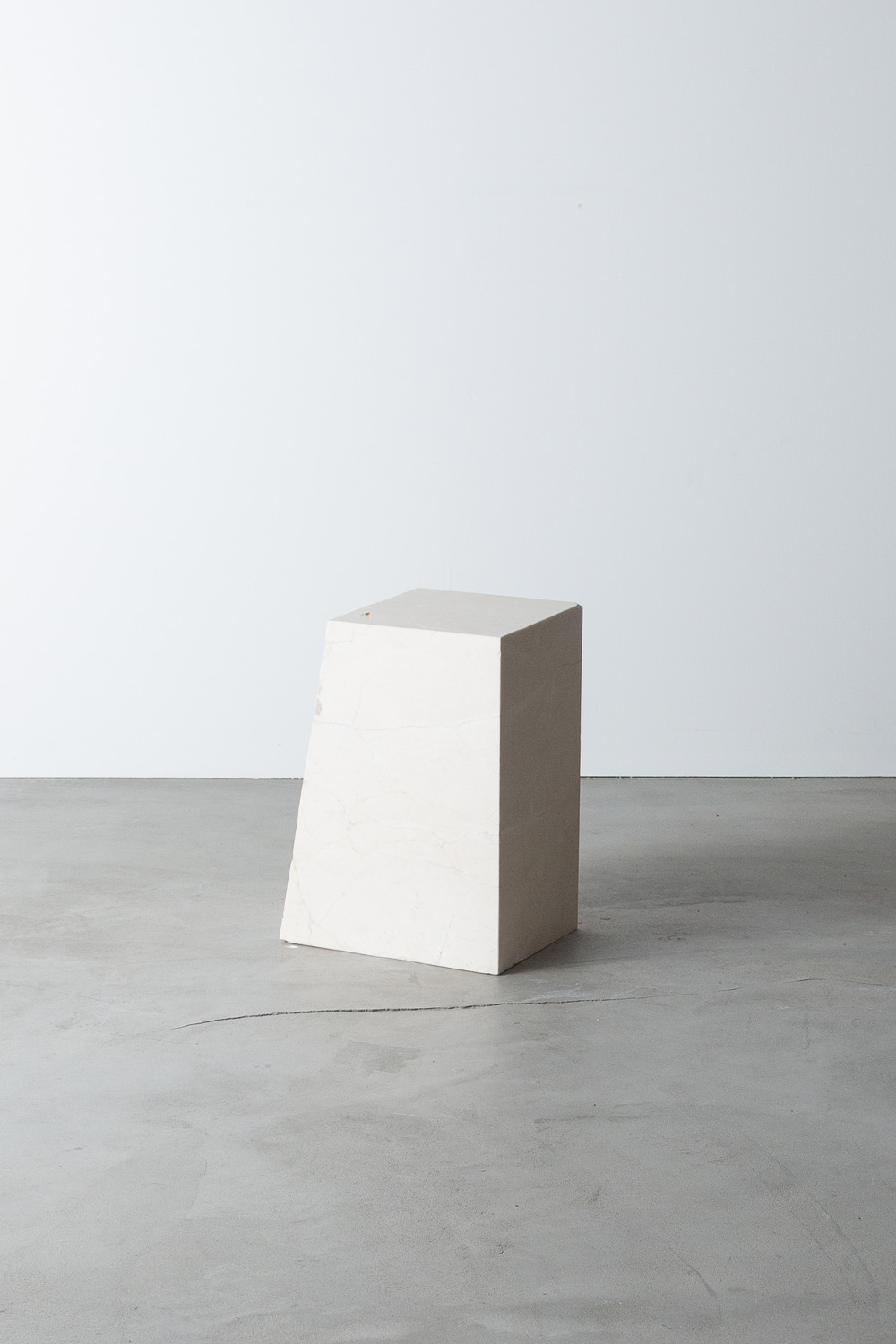 Side Table Z by AtMa inc. in Crema Marfil