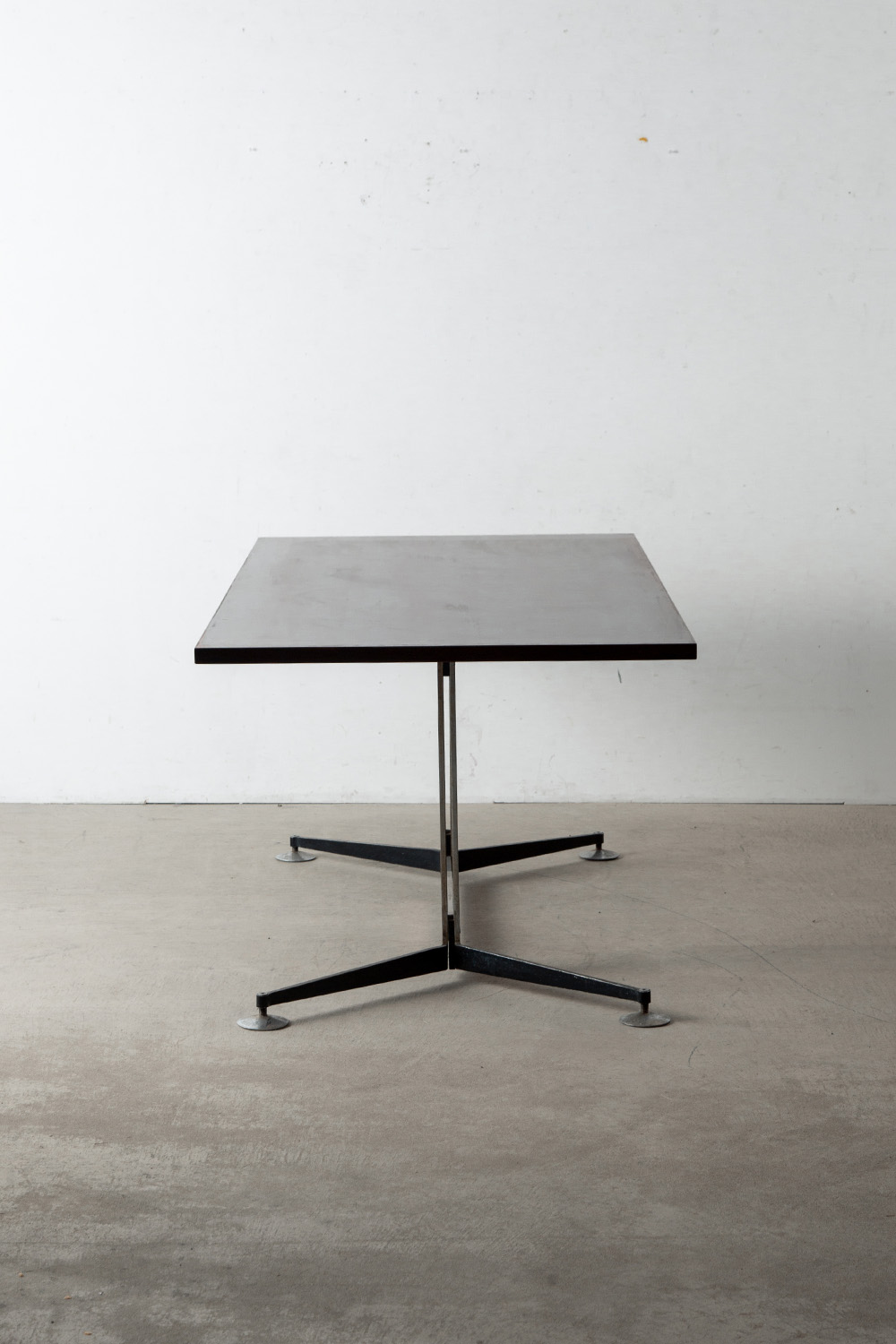 Italian Vintage,イタリアンヴィンテージ,Dining Table,ダイニングテーブル,テーブル,Italy,イタリア,stoop,topso,清澄白河,Antique,Vintage,Interior Design,アンティーク,ビンテージ,ヴィンテージ,家具,雑貨,インテリア,店舗什器,設計,インテリアデザイン,内装,什器,店舗設計,ギャラリー,デザイナーズ家具,ショールーム