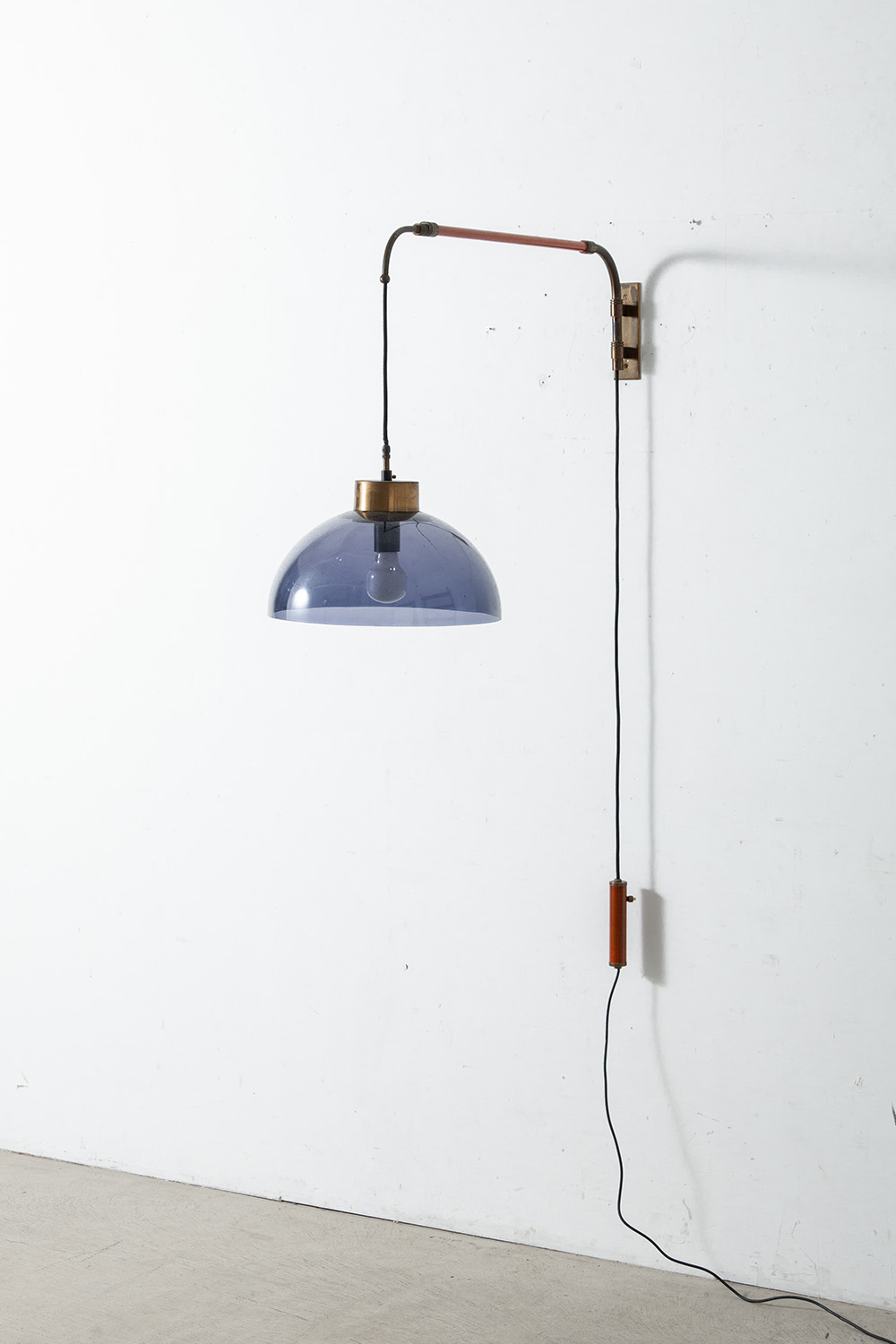 Wall Lamp in Brass , Leather and Plastic