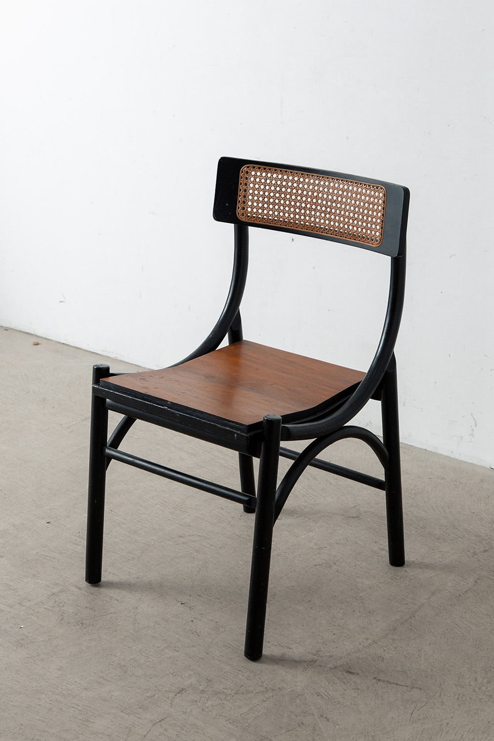 Vintage Chair in Wood and Rattan