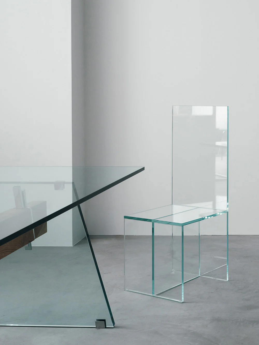 Compression Table by Philippe Starck for GLAS ITALIA in Glass and Wood