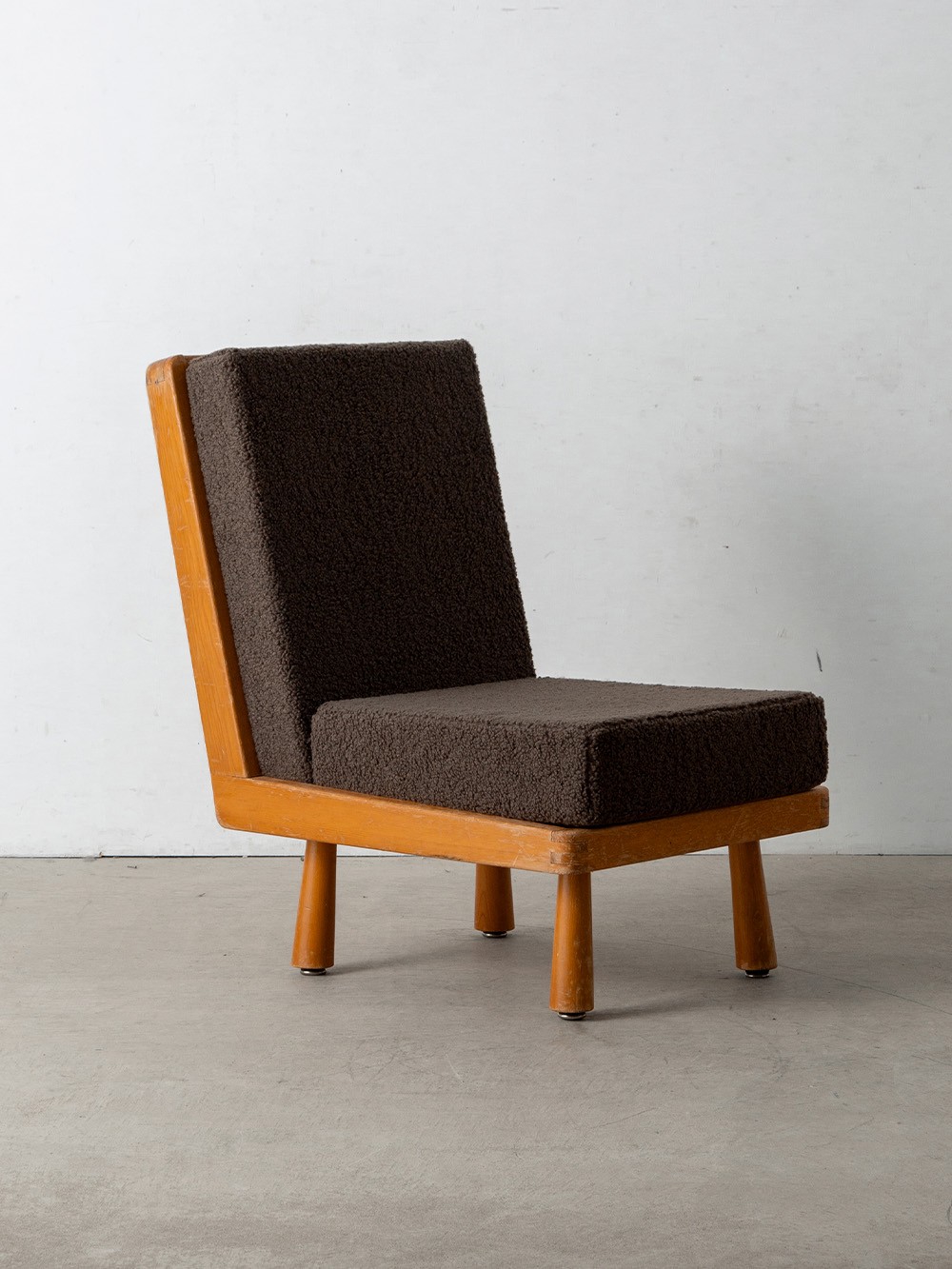 Lounge Chair in Fabric and Pine