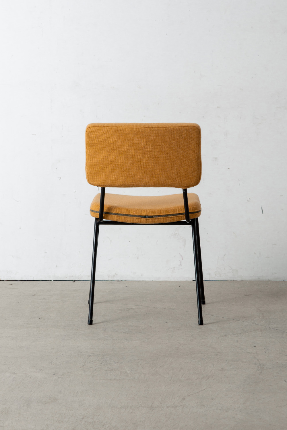 André Simard,アンドレ・シマール,Airborne,エアボーン,Dining Chair,ダイニングチェア,Chair,チェア,MID-CENTURY MODERN,ミッドセンチュリーモダン,France,フランス,清澄白河,アンティークショップ,Antique,Vintage,Interior Design,アンティーク,ビンテージ,ヴィンテージ,家具,雑貨,インテリア,店舗什器,設計,インテリアデザイン,内装,什器,店舗設計,ギャラリー