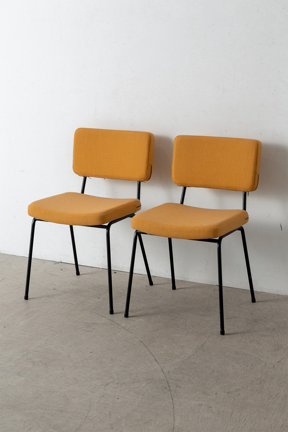 André Simard,アンドレ・シマール,Airborne,エアボーン,Dining Chair,ダイニングチェア,Chair,チェア,MID-CENTURY MODERN,ミッドセンチュリーモダン,France,フランス,清澄白河,アンティークショップ,Antique,Vintage,Interior Design,アンティーク,ビンテージ,ヴィンテージ,家具,雑貨,インテリア,店舗什器,設計,インテリアデザイン,内装,什器,店舗設計,ギャラリー
