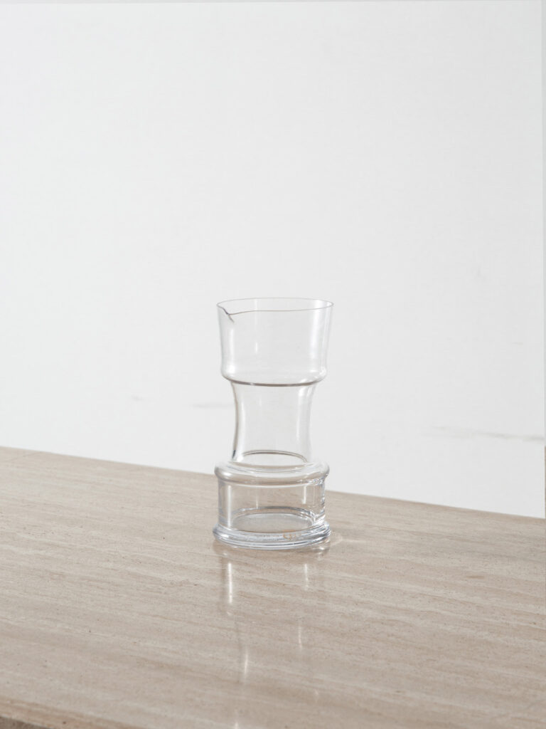 Vintage Pitcher for Oggetti d’arte in Clear
Italy , 1970s
イタリアのフィレンツェより、Oggetti d' arte(オジェッティ ダルテ)社製のガラスピッチャー。