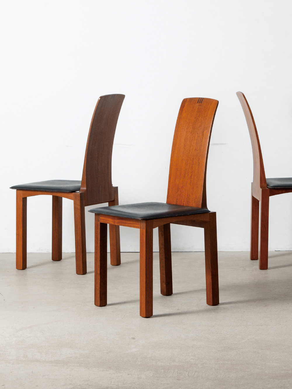 Dining Chair in Wood and Leather