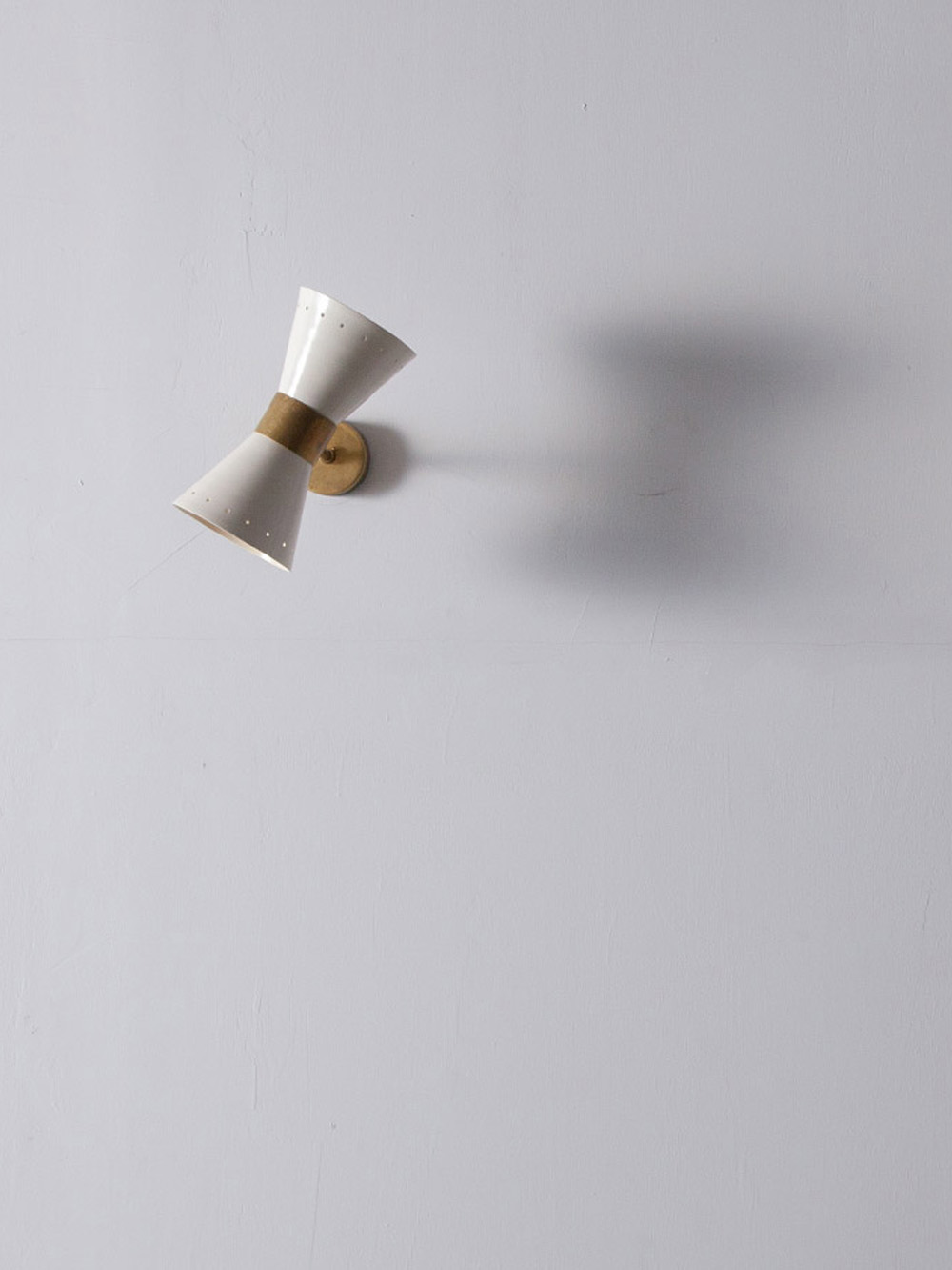 Adjustable Wall Light #02 in Brass and White
¥37,000+Tax ▶ ¥43,000+Tax