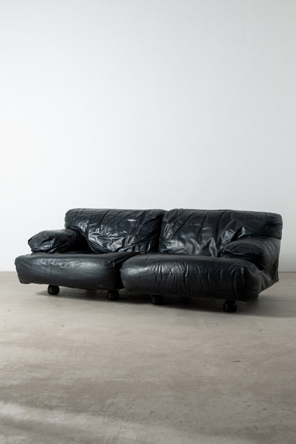‘Fiandra’ Sofa by Vico Magistretti for Cassina in Leather
