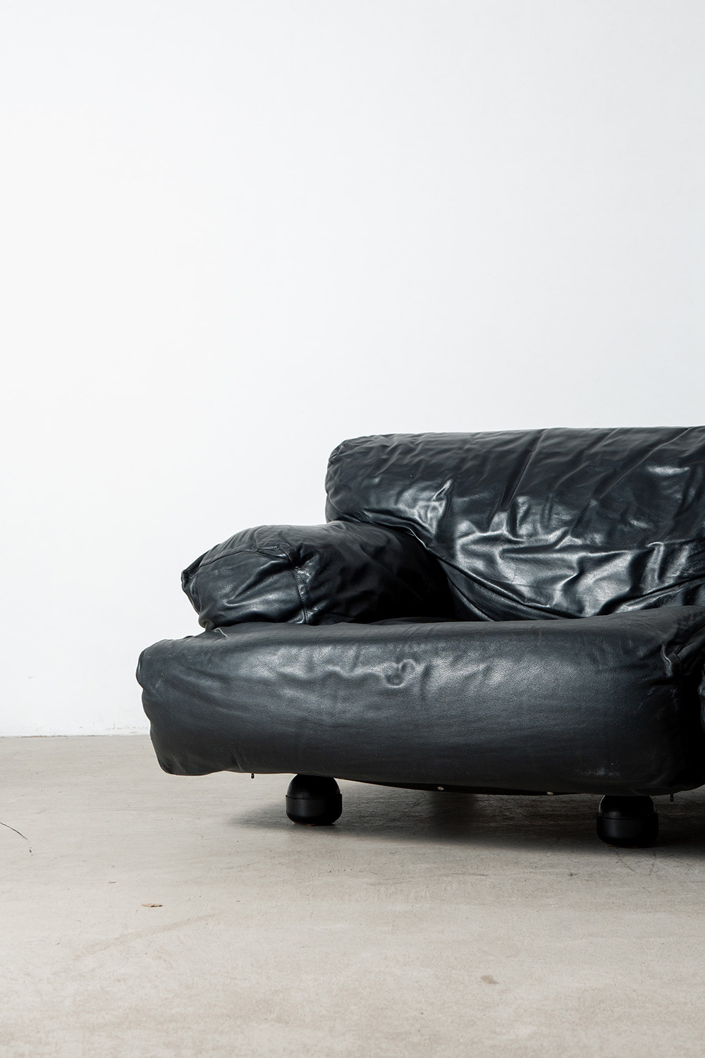 ‘Fiandra’ Sofa by Vico Magistretti for Cassina in Leather