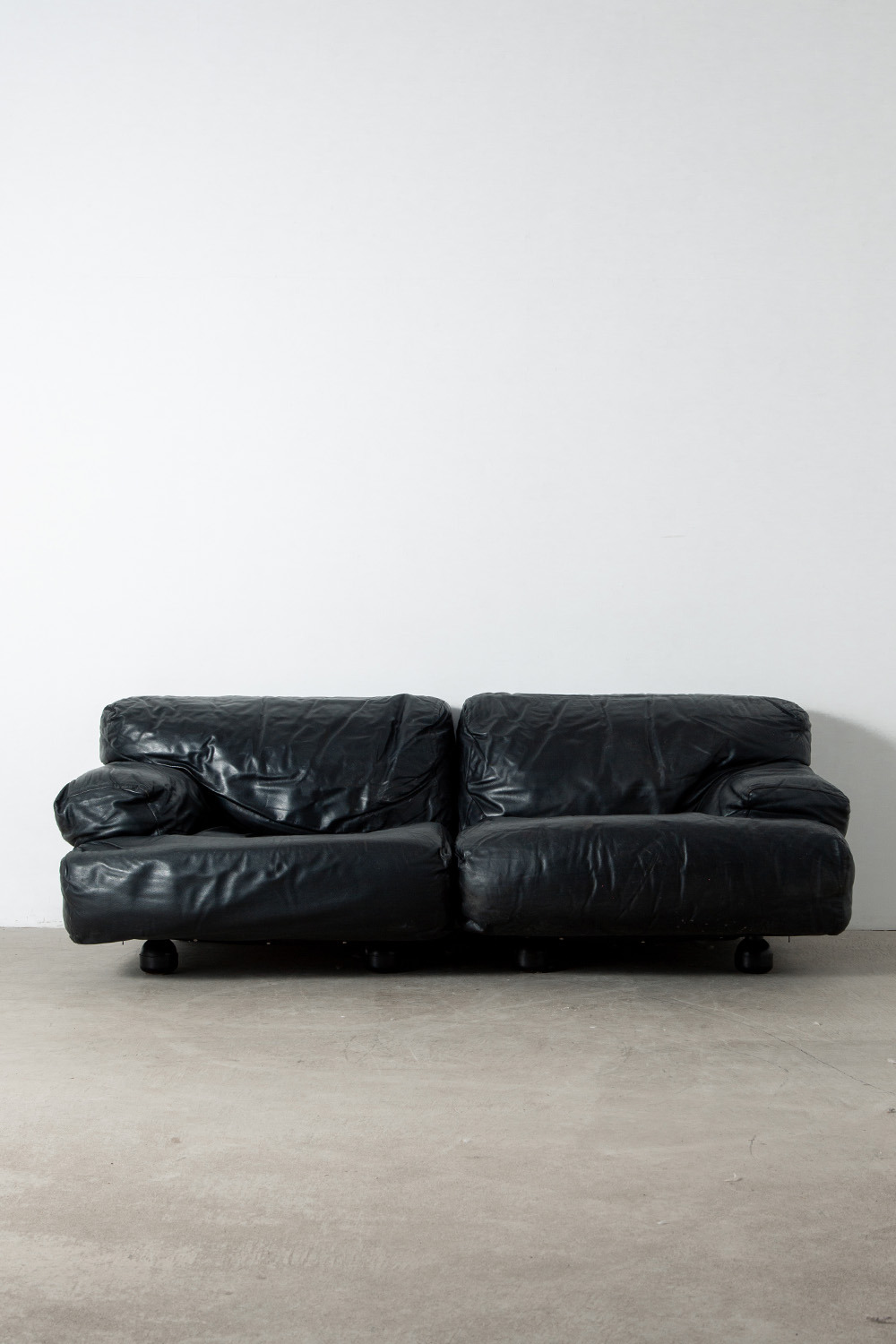 ‘Fiandra’ Sofa by Vico Magistretti for Cassina in Leather