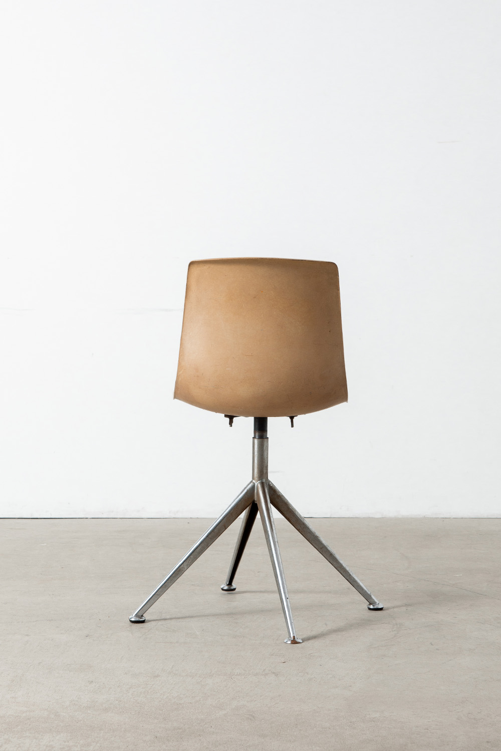 Dining Chair in Glass fiber and Steel