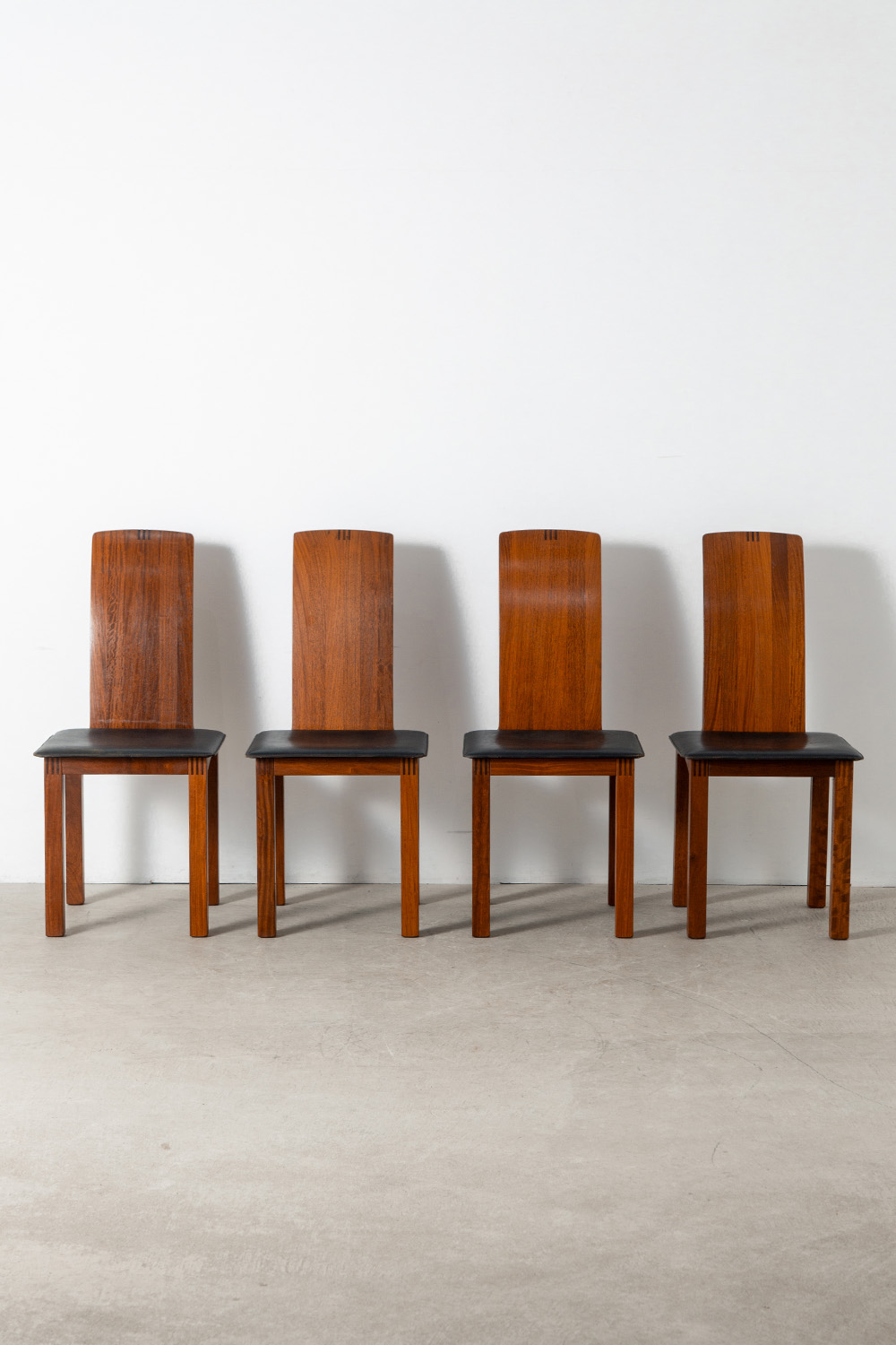 Chair,Dining Chair,チェア,ダイニングチェア,Italy,イタリア,MID-CENTURY MODERN,ミッドセンチュリーモダン,清澄白河,アンティークショップ,Antique,Vintage,Interior Design,アンティーク,ビンテージ,ヴィンテージ,家具,雑貨,インテリア,店舗什器,設計,インテリアデザイン,内装,什器,店舗設計,ギャラリー,