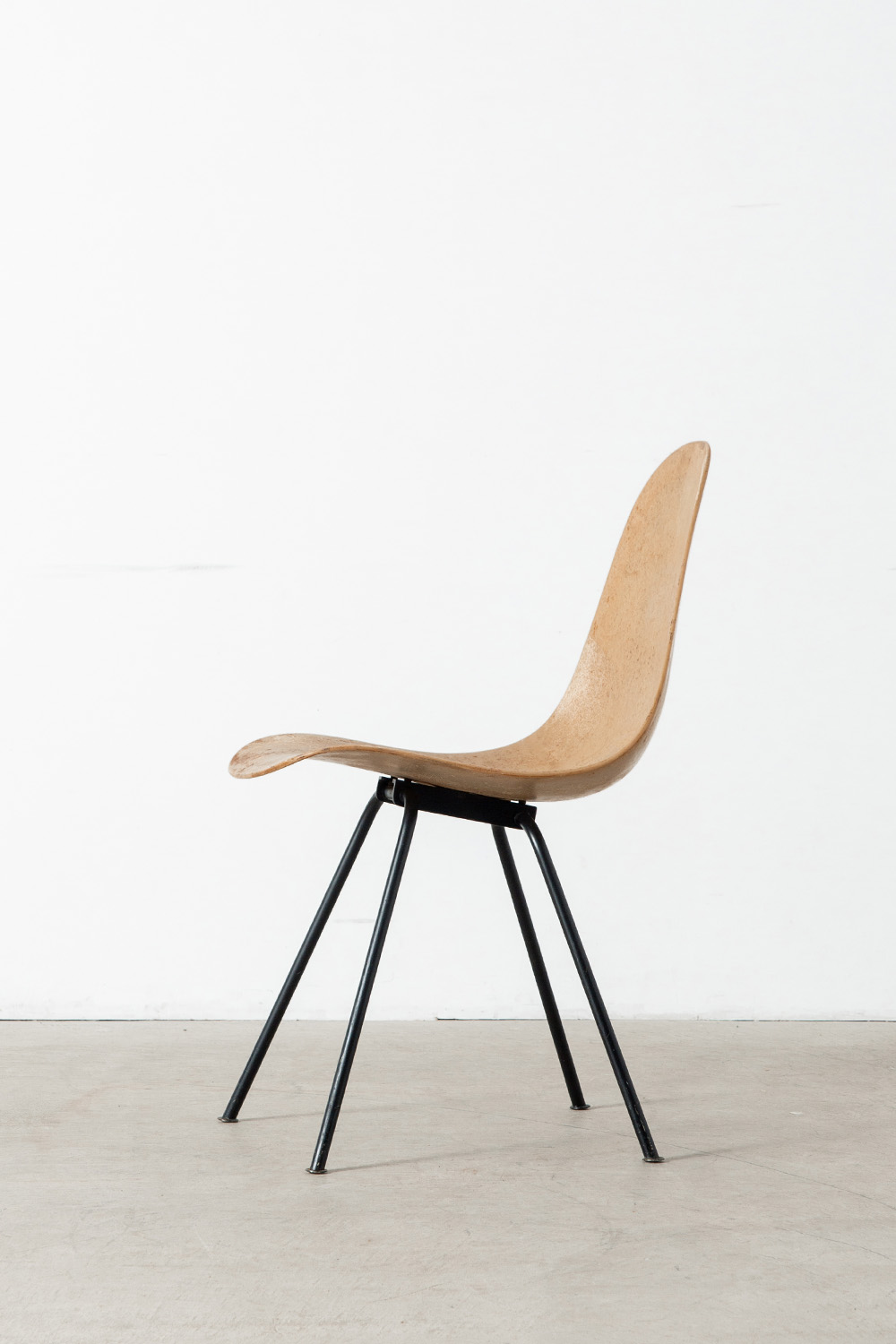 ‘Model 108’ Chair by Hans Bellman for Strässle in Glass fiber and Steel