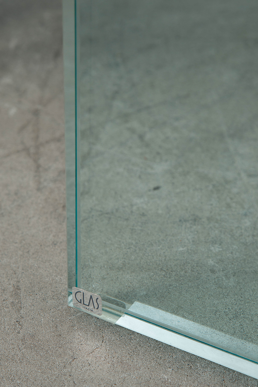 stoop | Glass Table by Shiro Kuramata for GLAS ITALIA in Glass