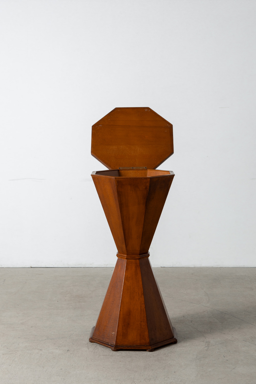Display Stand in Wood