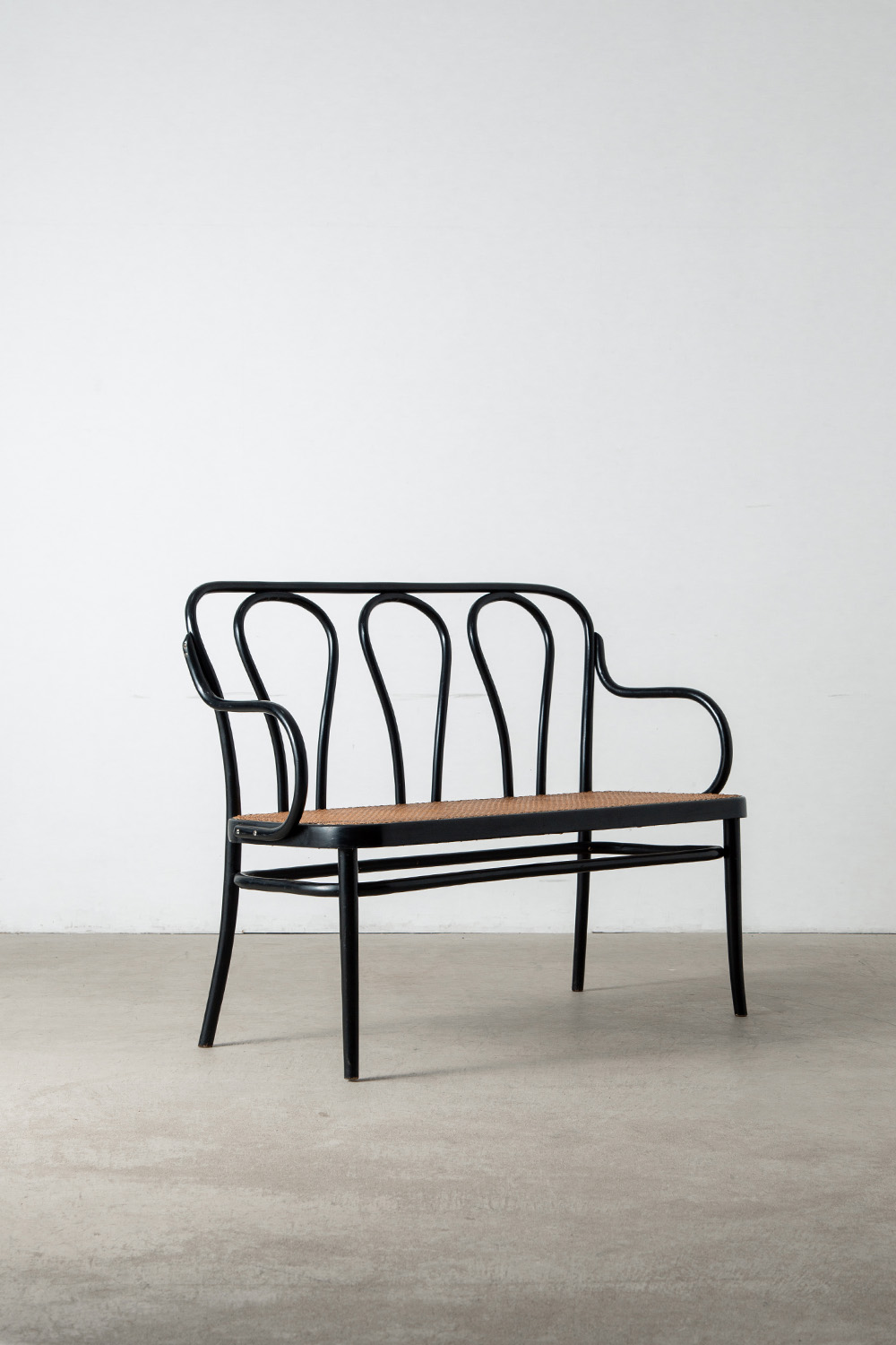 Bentwood Bench,ベントウッドベンチ,Thonet Style ,Thonet,トーネット,Germany,ドイツ,MID-CENTURY MODERN,ミッドセンチュリーモダン,清澄白河,アンティークショップ,Antique,Vintage,Interior Design,アンティーク,ビンテージ,ヴィンテージ,家具,雑貨,インテリア,店舗什器,設計,インテリアデザイン,内装,什器,店舗設計,ギャラリー,