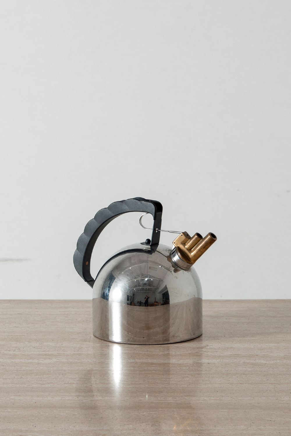 Richard Sapper,リチャード・サッパー,ALESSI,アレッシィ,9091,Kettle,ケトル,Italy,イタリア,清澄白河,アンティークショップ,Antique,Vintage,Interior Design,アンティーク,ビンテージ,ヴィンテージ,家具,雑貨,インテリア,店舗什器,設計,インテリアデザイン,内装,什器,店舗設計,ギャラリー,