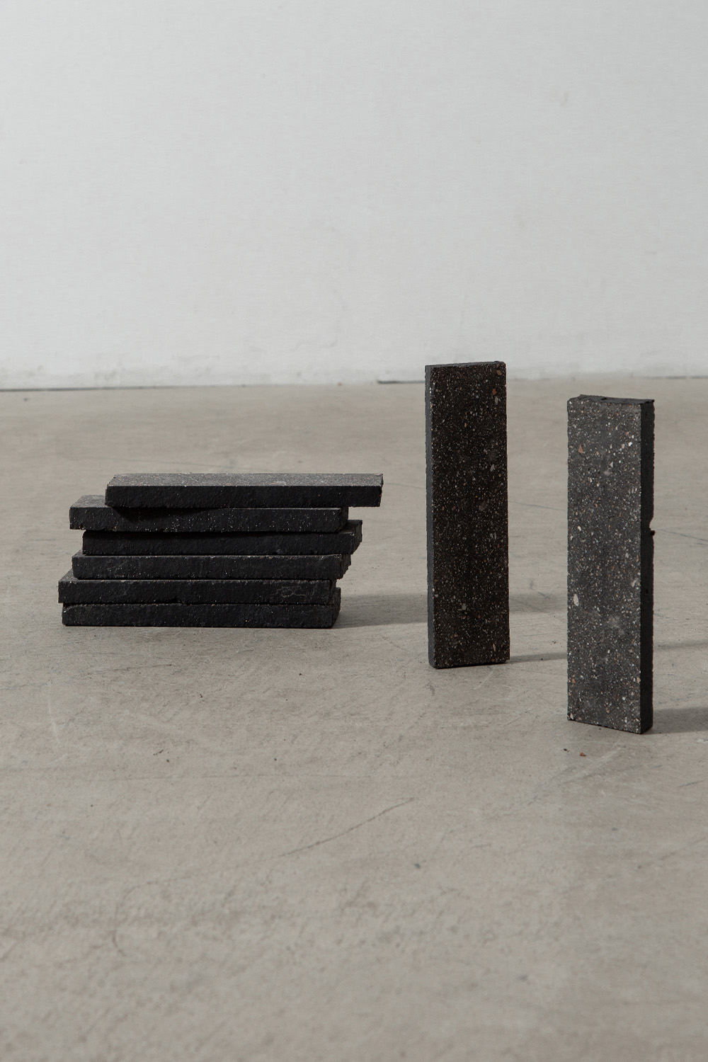 Renga Tile,Renga,レンガ,OBJECT,オブジェ,Contemporary,コンテンポラリー,Japan,日本,stoop,topso,清澄白河,Antique,Vintage,Interior Design,アンティーク,ビンテージ,ヴィンテージ,家具,雑貨,インテリア,店舗什器,設計,インテリアデザイン,内装,什器,店舗設計,ギャラリー,デザイナーズ家具,ショールーム