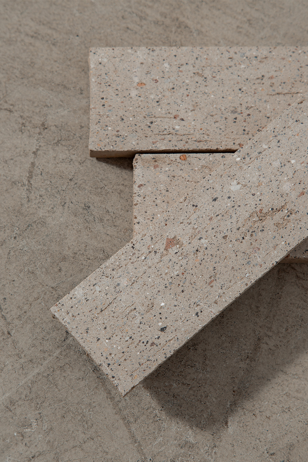 Renga Tile,Renga,レンガ,OBJECT,オブジェ,Contemporary,コンテンポラリー,Japan,日本,stoop,topso,清澄白河,Antique,Vintage,Interior Design,アンティーク,ビンテージ,ヴィンテージ,家具,雑貨,インテリア,店舗什器,設計,インテリアデザイン,内装,什器,店舗設計,ギャラリー,デザイナーズ家具,ショールーム