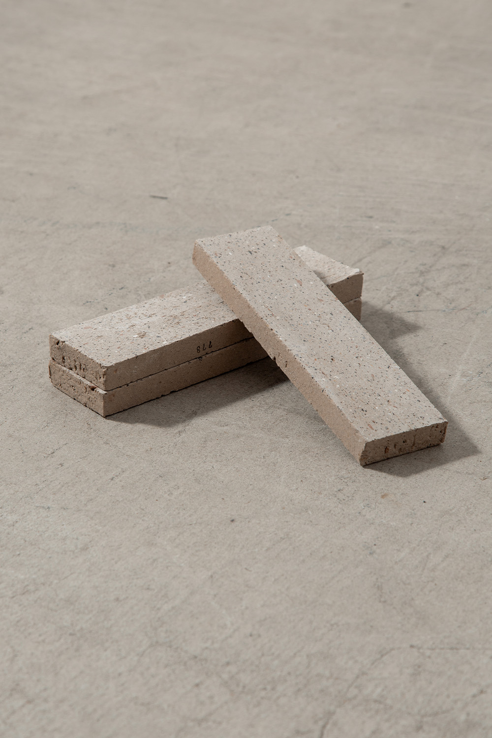 Renga Tile,Renga,レンガ,OBJECT,オブジェ,Contemporary,コンテンポラリー,Japan,日本,stoop,topso,清澄白河,Antique,Vintage,Interior Design,アンティーク,ビンテージ,ヴィンテージ,家具,雑貨,インテリア,店舗什器,設計,インテリアデザイン,内装,什器,店舗設計,ギャラリー,デザイナーズ家具,ショールーム