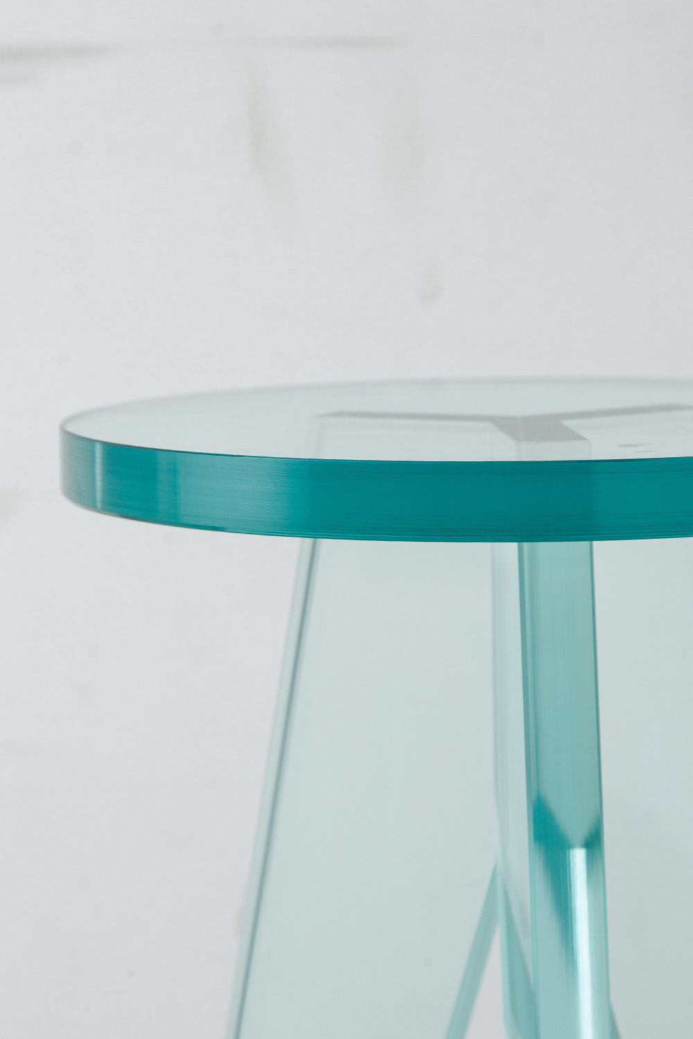 Crystal Stool,Philippe Starck,フィリップ・スタルク,清澄白河,Antique,Vintage,Interior Design,topso,stoop,stool,アンティーク,ビンテージ,ヴィンテージ,家具,雑貨,インテリア,店舗什器,設計,インテリアデザイン,内装,什器,店舗設計,ギャラリー,デザイナーズ家具,ショールーム,椅子,スツール,GLAS ITALIA,グラスイタリア