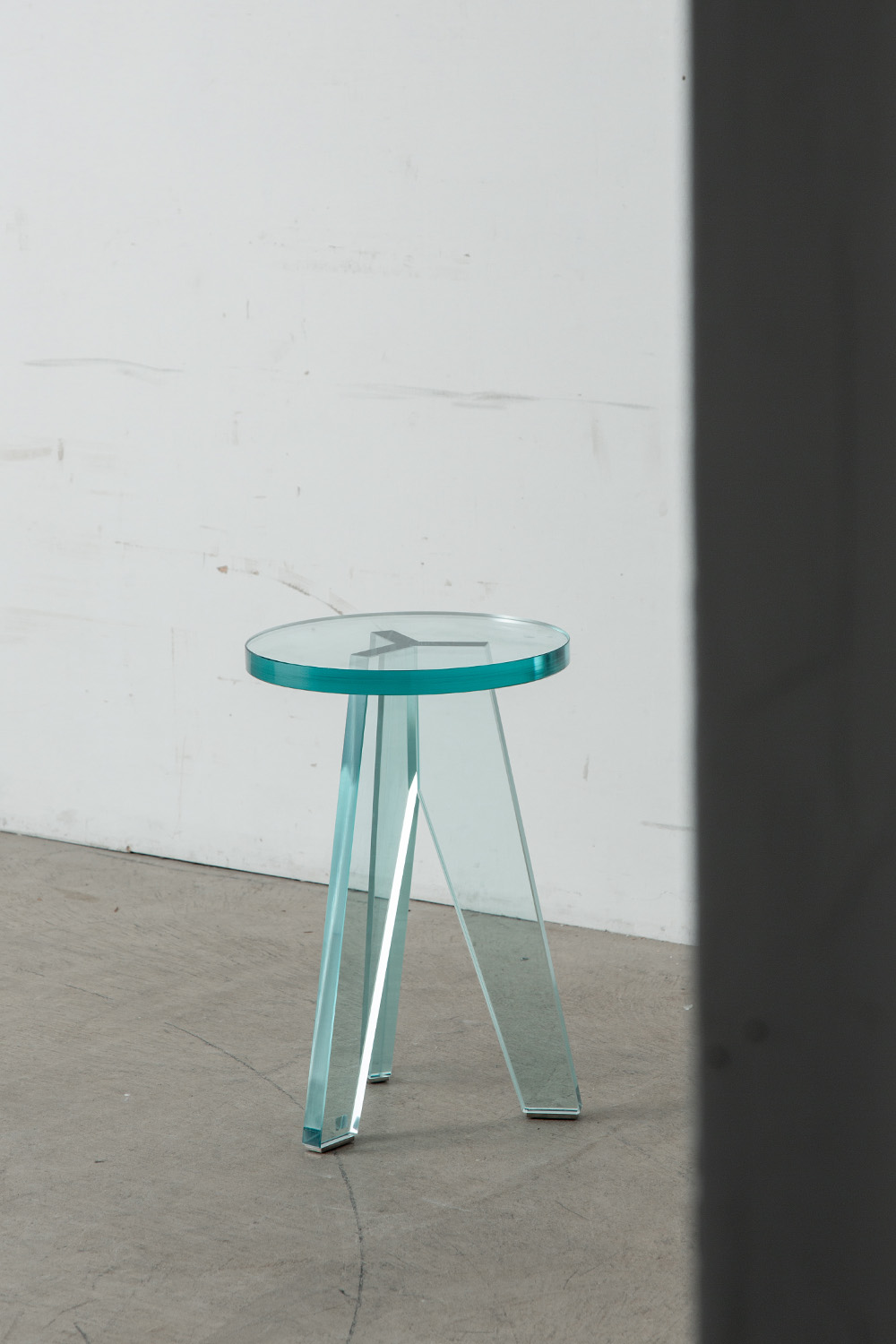 Crystal Stool,Philippe Starck,フィリップ・スタルク,清澄白河,Antique,Vintage,Interior Design,topso,stoop,stool,アンティーク,ビンテージ,ヴィンテージ,家具,雑貨,インテリア,店舗什器,設計,インテリアデザイン,内装,什器,店舗設計,ギャラリー,デザイナーズ家具,ショールーム,椅子,スツール,GLAS ITALIA,グラスイタリア