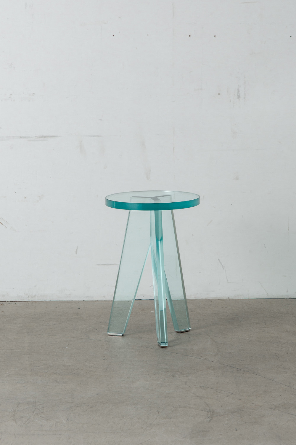 Crystal Stool,Philippe Starck,フィリップ・スタルク,清澄白河,Antique,Vintage,Interior Design,topso,stoop,stool,アンティーク,ビンテージ,ヴィンテージ,家具,雑貨,インテリア,店舗什器,設計,インテリアデザイン,内装,什器,店舗設計,ギャラリー,デザイナーズ家具,ショールーム,椅子,スツール,GLAS ITALIA,グラスイタリア