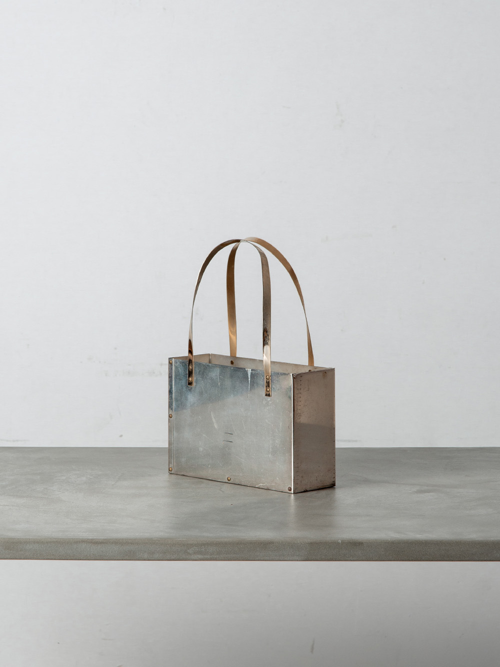 Display Bag in Metal