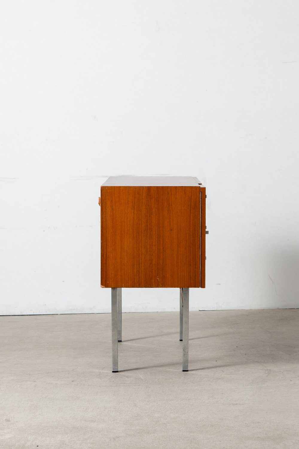 Sideboard in Wood and Aluminum