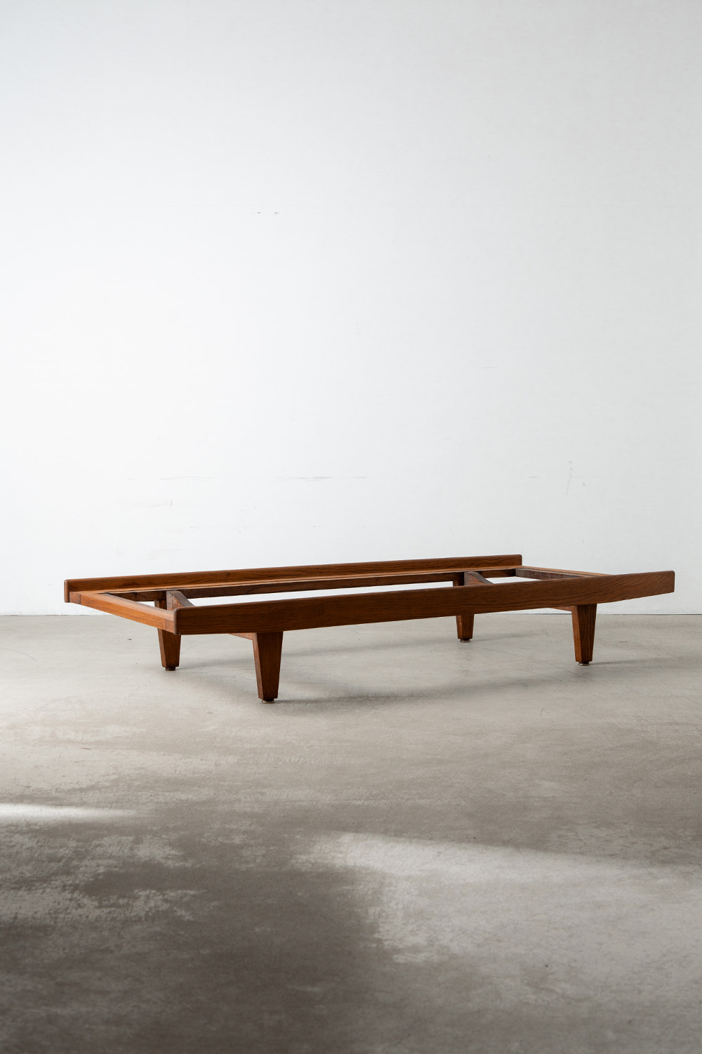 France Vintage Day Bed in Oak