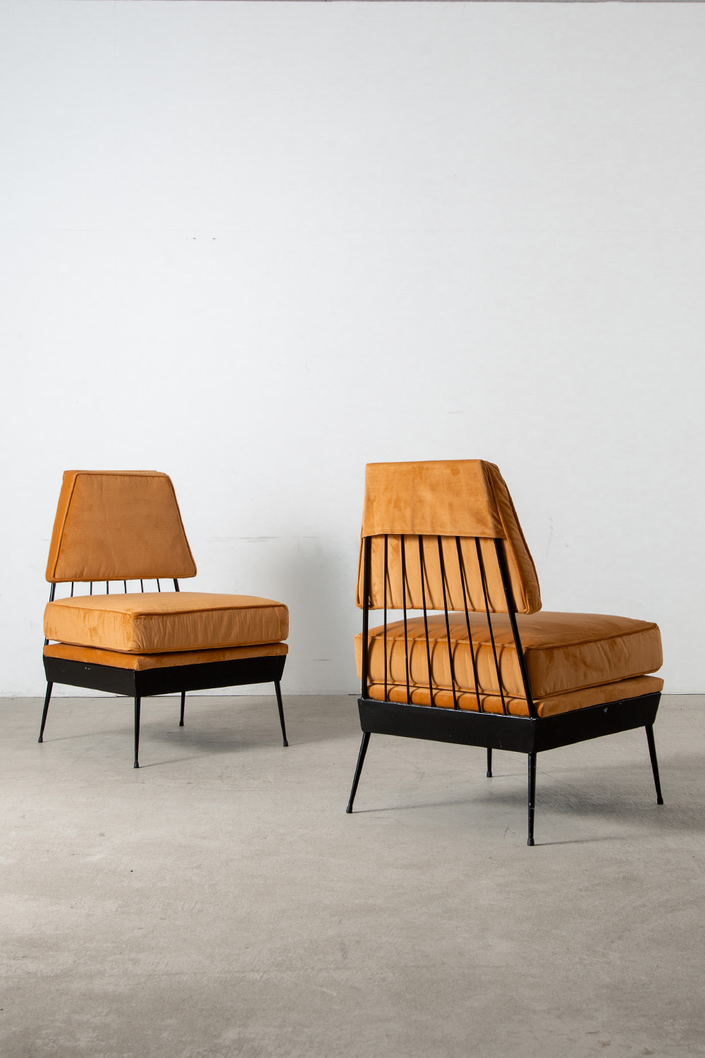 Lounge Chair in Fabric and Steel