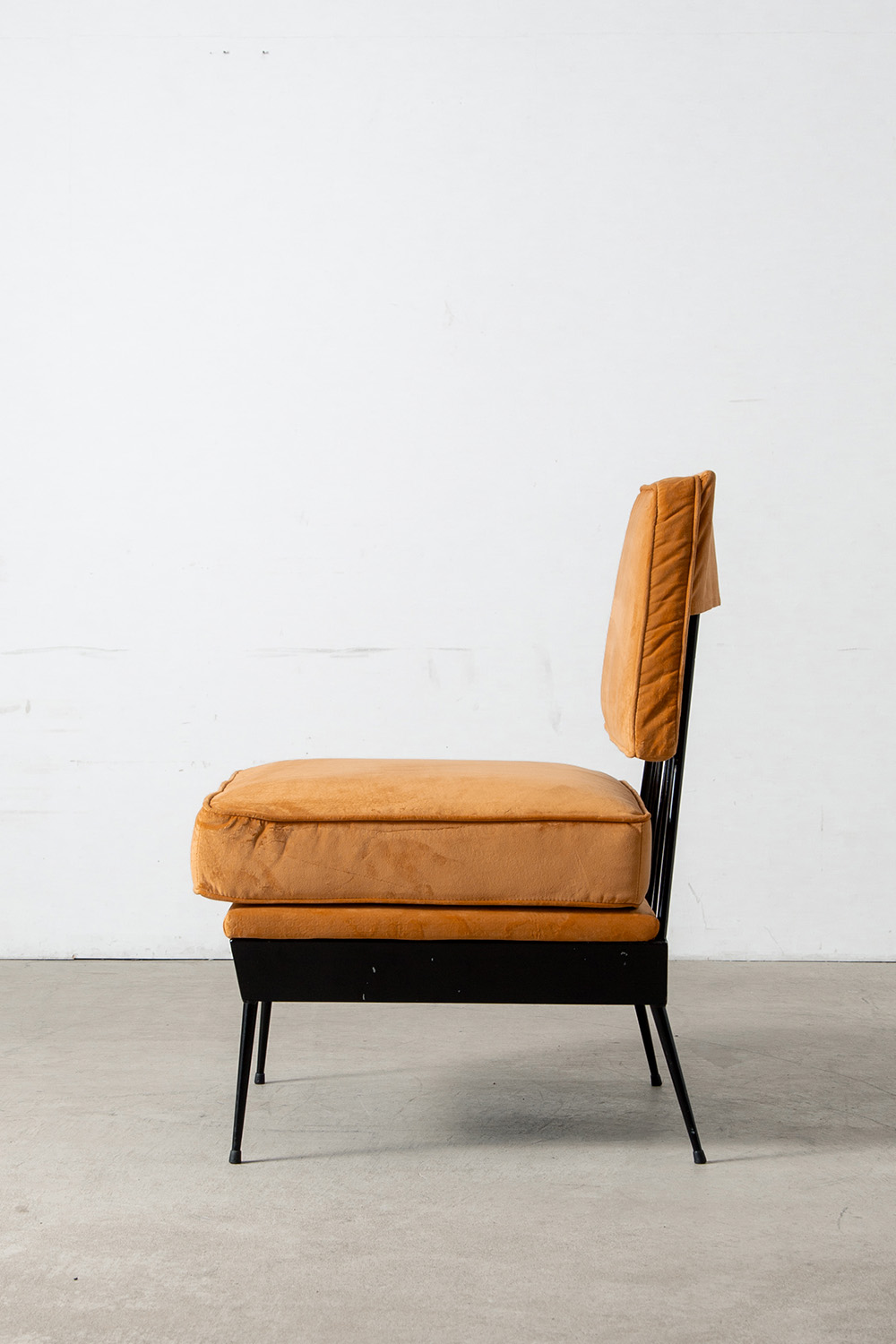 Lounge Chair in Fabric and Steel
