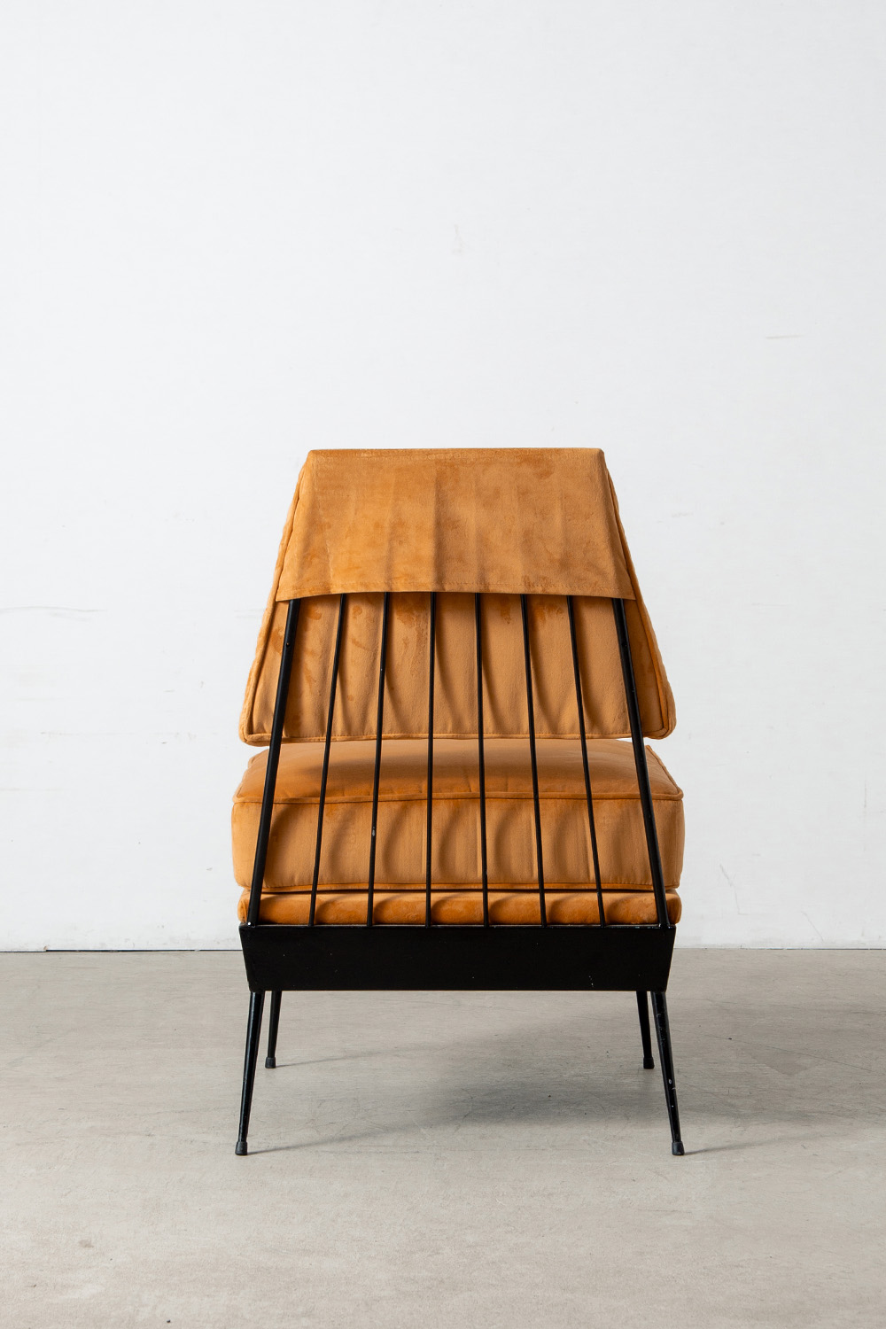 Lounge Chair in Fabric and Steel