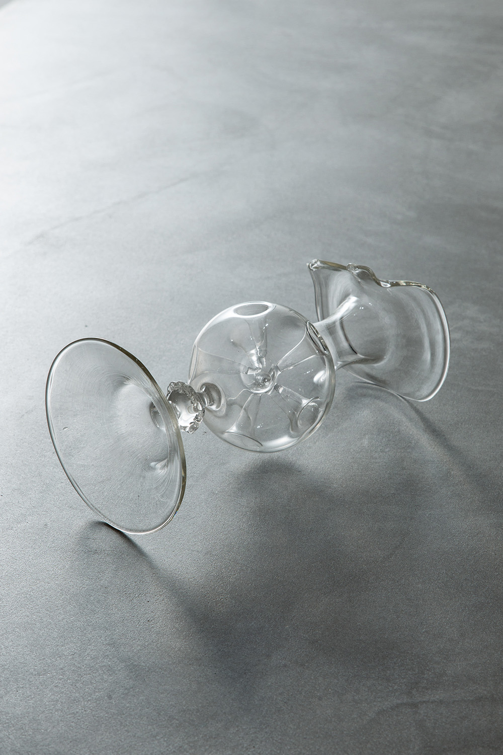 Flower Vase in Glass and Clear