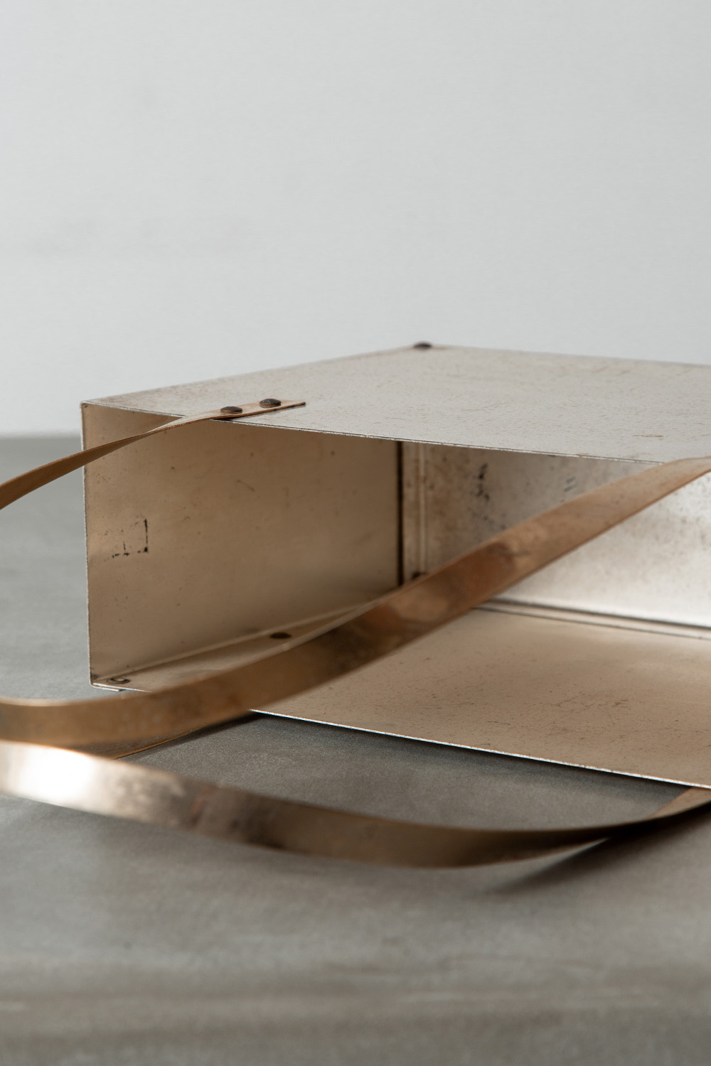 Display Bag in Metal