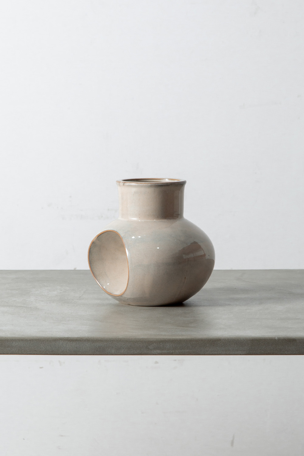 Flower Vase in Ceramic