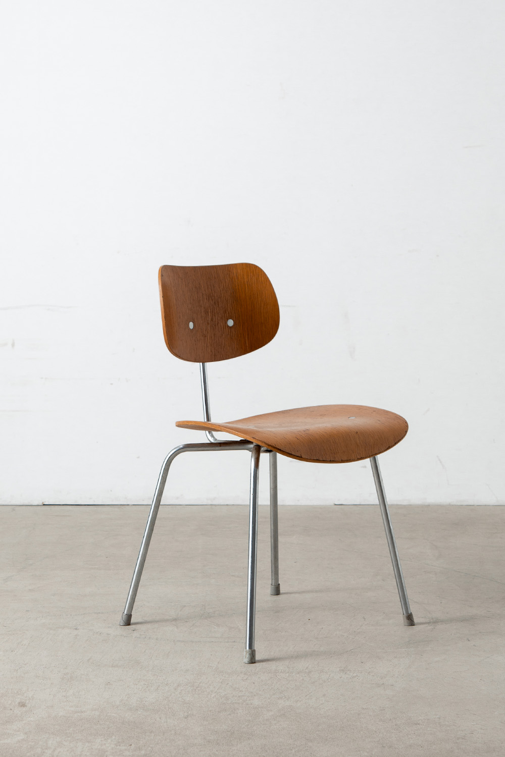 ‘SE 68’ Chair by Egon Eiermann for Wilde + Spieth in Wood and Steel