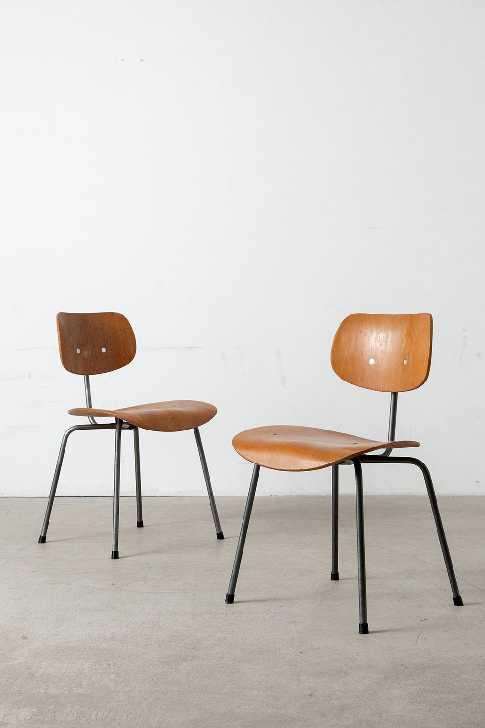 ‘SE 68’ Chair by Egon Eiermann for Wilde + Spieth in Wood and Steel