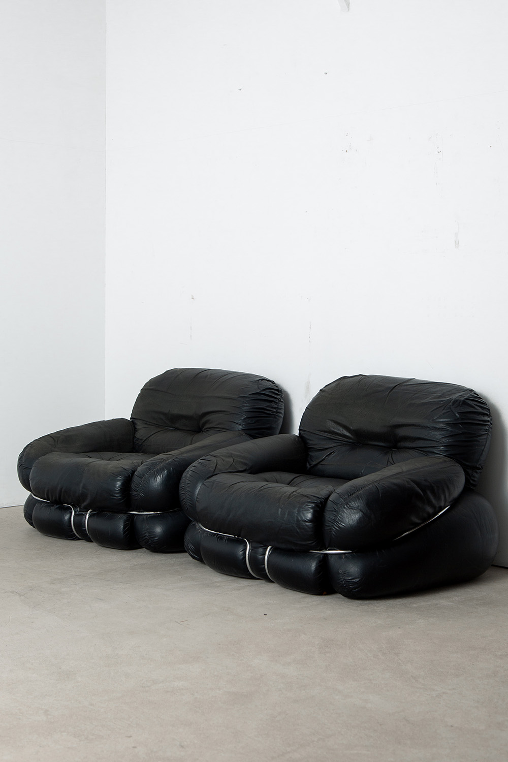 ‘Okay’ Sofa by Adriano Piazzesi in Leather and Chrome